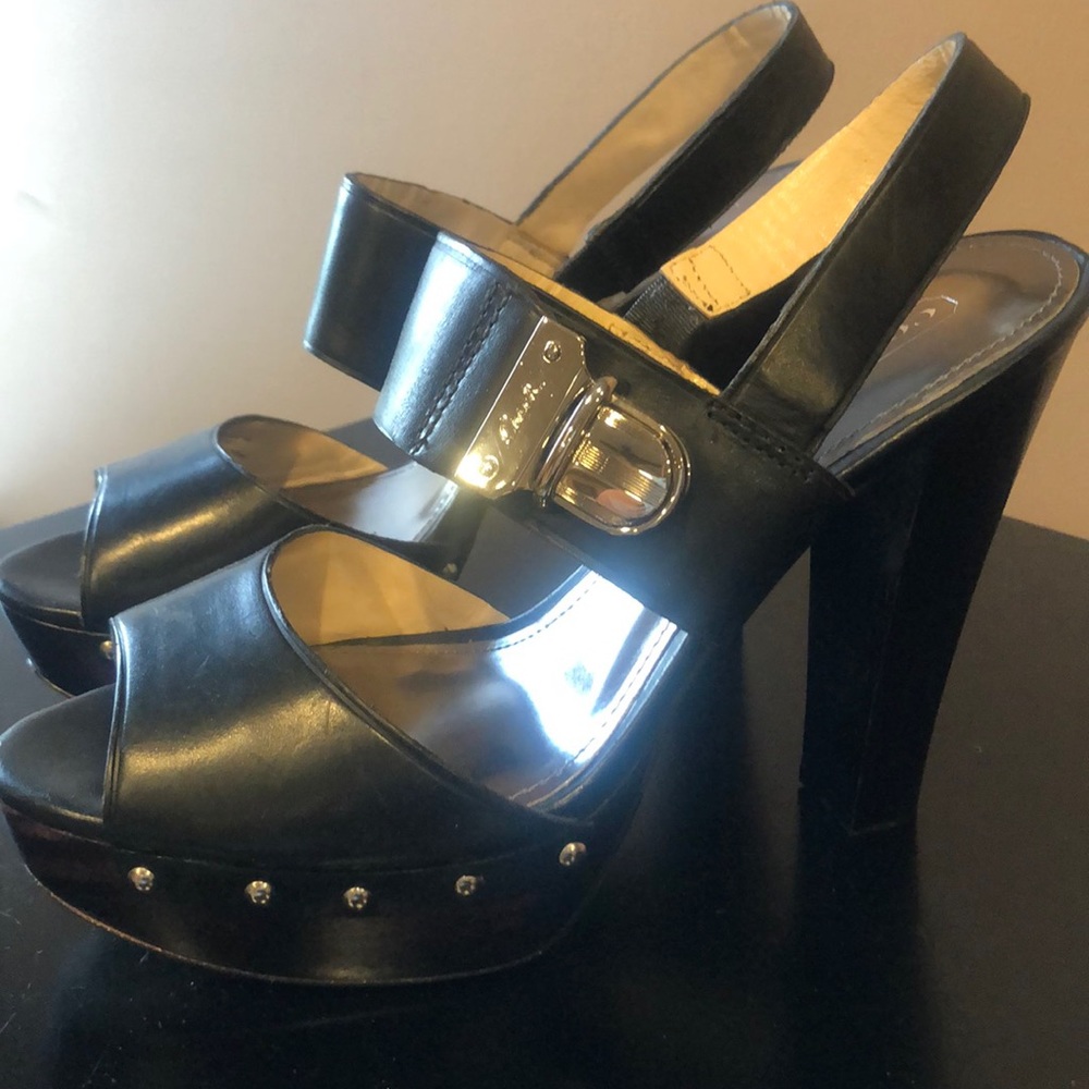 Size 8 Coach BEYOND FABULOUS!